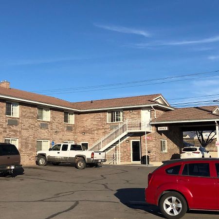 Ameri-Stay Inn & Suites Clearfield Εξωτερικό φωτογραφία
