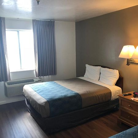 Ameri-Stay Inn & Suites Clearfield Εξωτερικό φωτογραφία