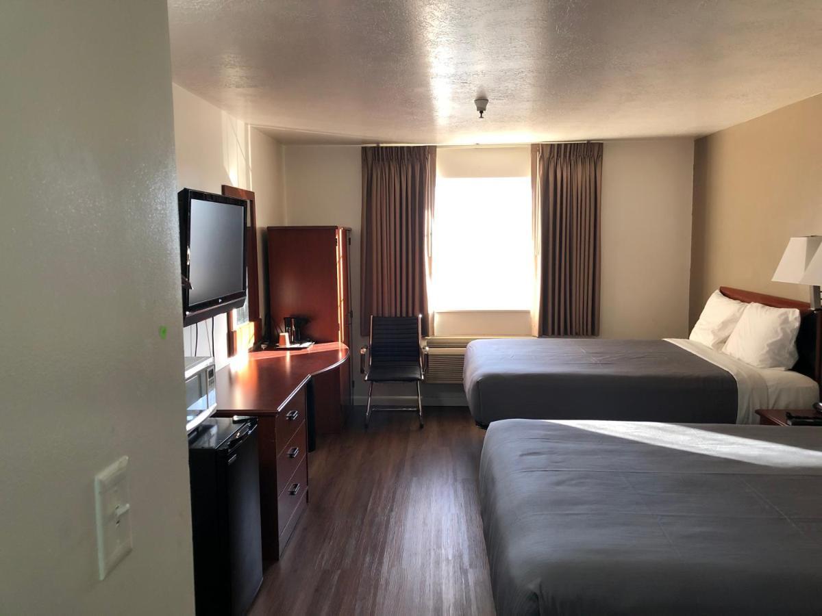 Ameri-Stay Inn & Suites Clearfield Εξωτερικό φωτογραφία