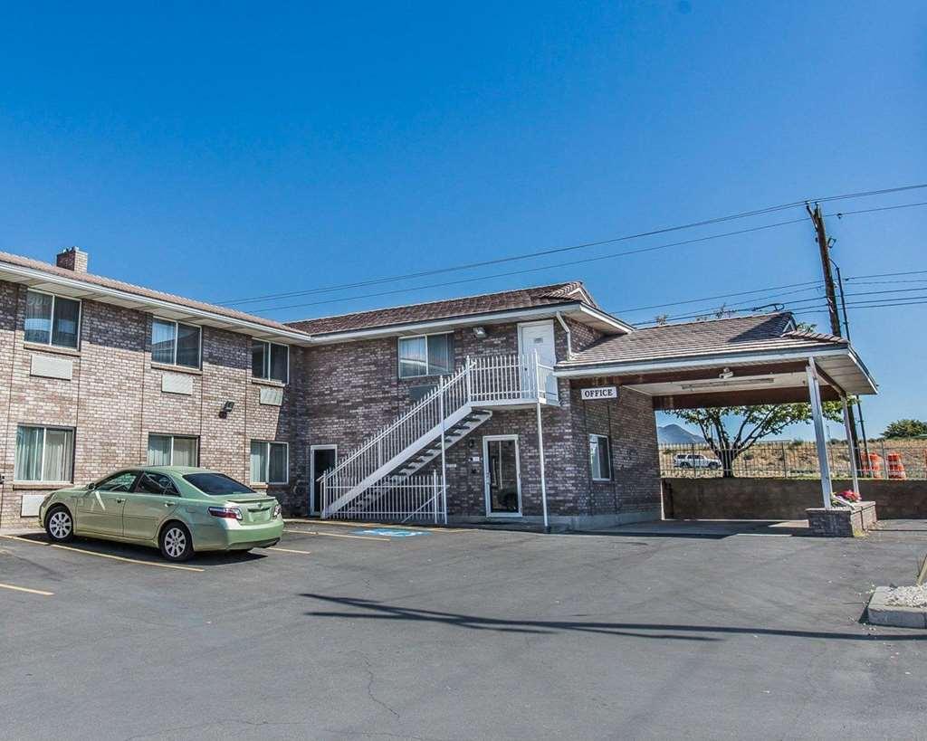 Ameri-Stay Inn & Suites Clearfield Εξωτερικό φωτογραφία
