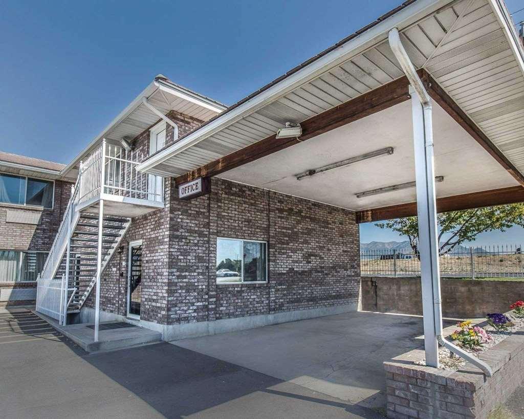 Ameri-Stay Inn & Suites Clearfield Εξωτερικό φωτογραφία
